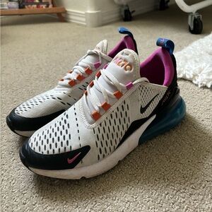 Women’s Nike Air 270 Sneakers